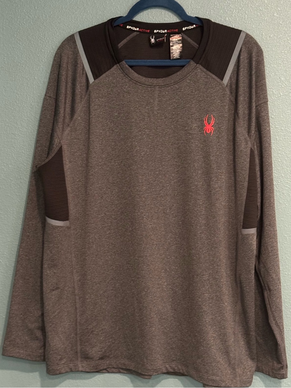 Spyder Active Men's Long-Sleeve Gray Performance Top Large Red Logo